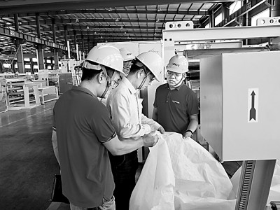 东北大学特殊钢冶金团队:炼好了钢铁也“炼”出了人才 东北大学特殊钢冶金团队:炼好了钢铁也“炼”出了人才